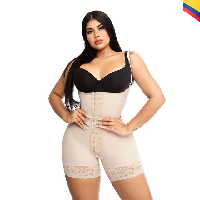 Jeans y Fajas / Colombian Boutique Butt lifting Jeans and Girdles
